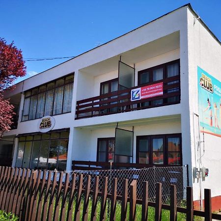 Beach Club Panzio Es Camping Aparthotel Zamardi Exterior photo